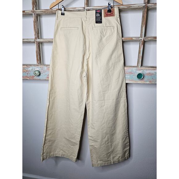 NWT Levi's High Rise Loose Wide Straight Leg Khaki's size 30 - Picture 6 of 10